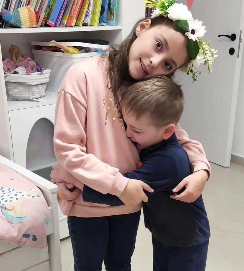 Aline (8) and Ethan (5) Kapshitter.

Two angels who had their whole lives ahead of them.

Murdered in cold blood by Hamas on October 7th. 

Their Mother and Father were shot dead as well. 

Don't you dare forget why Israel is at war.