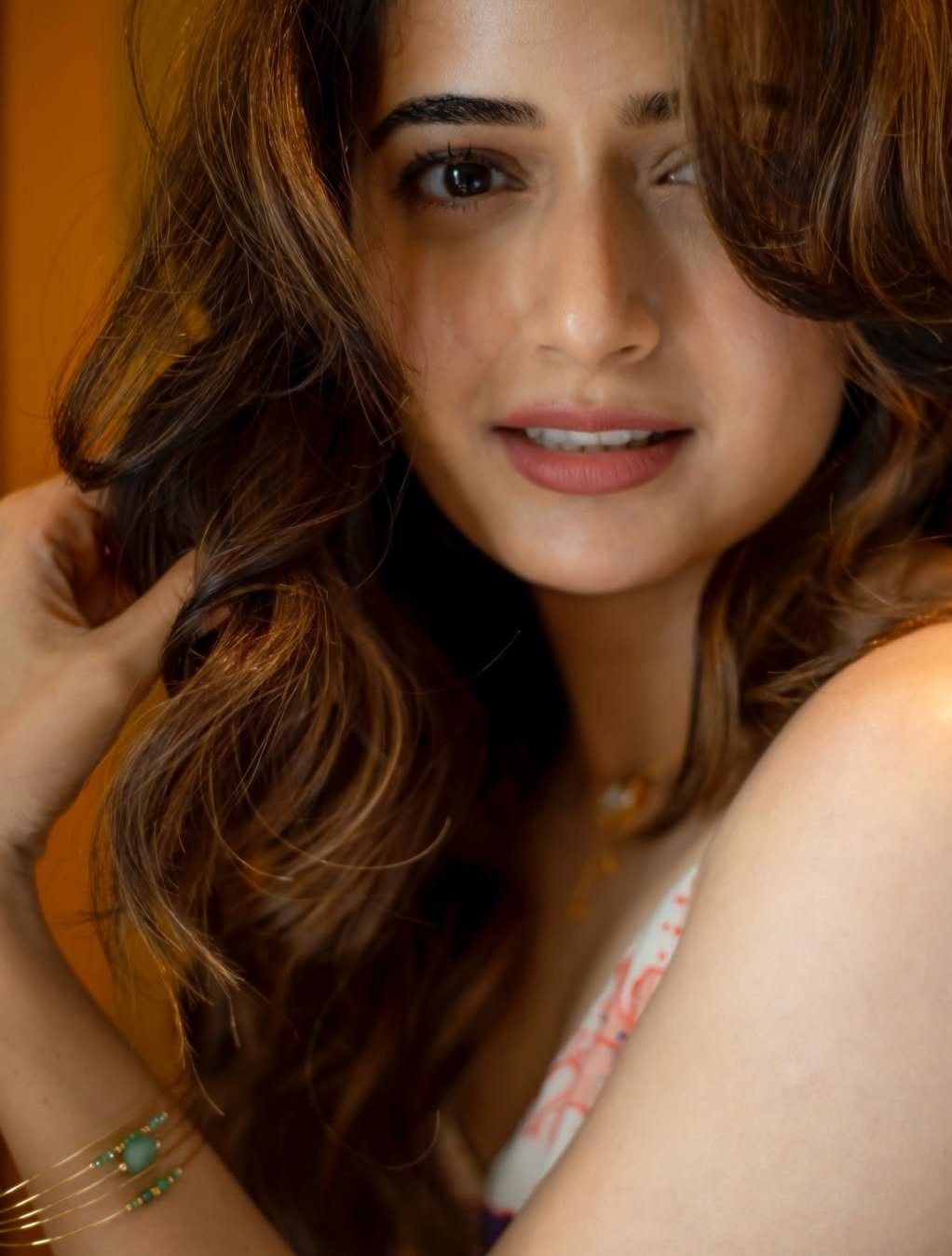 GdJe2nfXAAACb2_?format=jpg&name=large