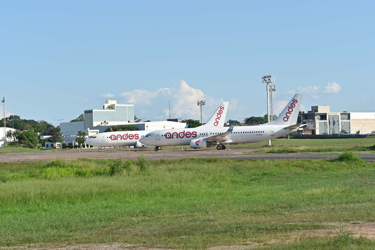 dinacpy's tweet image. El Aeropuerto Internacional Silvio Pettirossi fue la primera escala de la Conmebol Sudamericana. ✈️⚽️ 
Vuelos que cruzaron fronteras y aterrizaron con toda la pasión del fútbol. 🌍

#GobiernoDelParaguay #Dinacpy #LaGranConquista