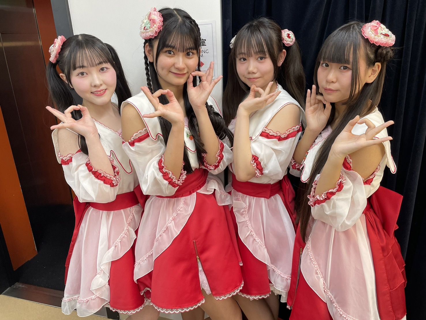 花丸ぺこ デビューライブ チェキ iON 花丸ぺこ デビューライブチェキ コメントあり - メルカリ