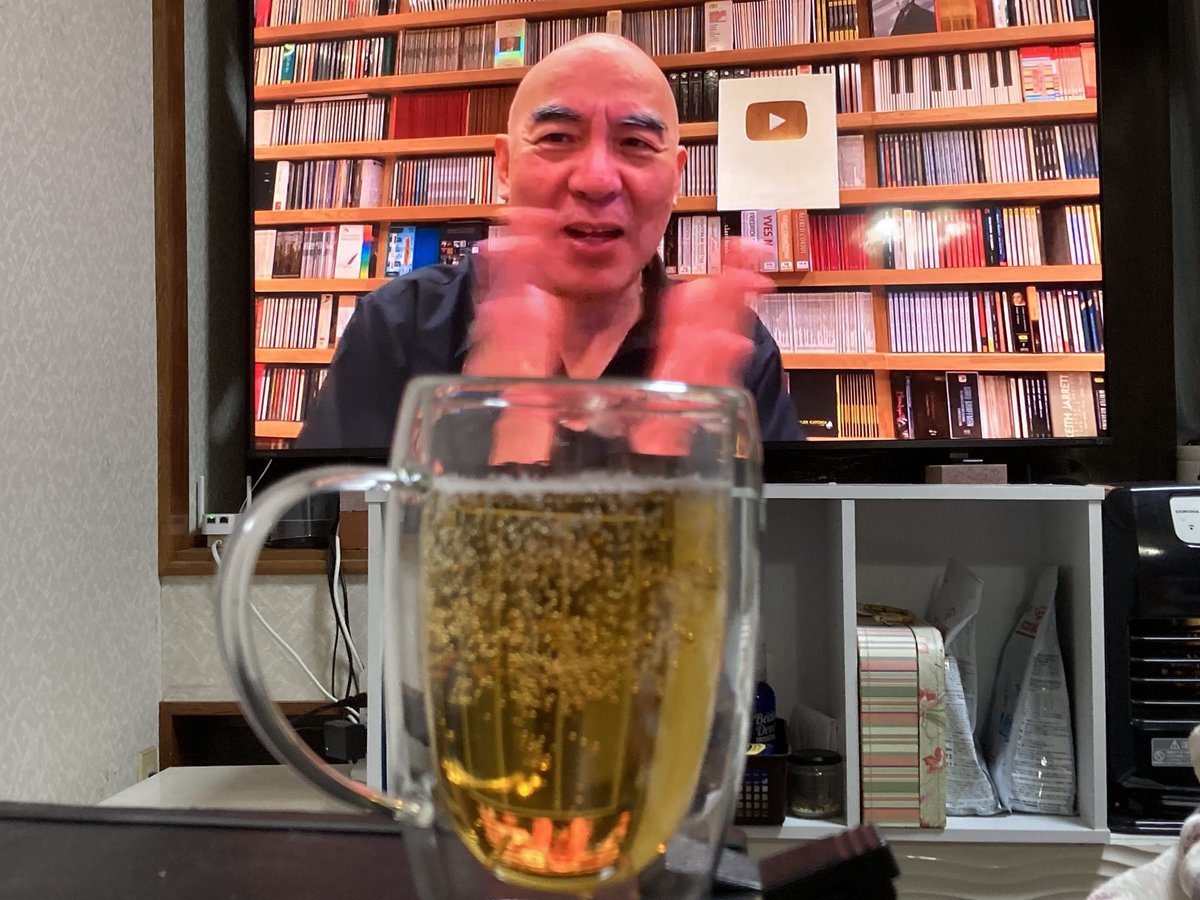 studiopinetree's tweet photo. #名古屋市長選
#日本保守党
広沢さん、圧勝当選おめでとう🍾
百田代表喜んでますね。
私も代表と一緒に祝杯を交わす気分を
味わっています。
因みにお酒を召されない代表に付き合って、ノンアルビール🍺にしました。
本当に嬉しいですね。 https://t.co/Wgj0S1ibhK