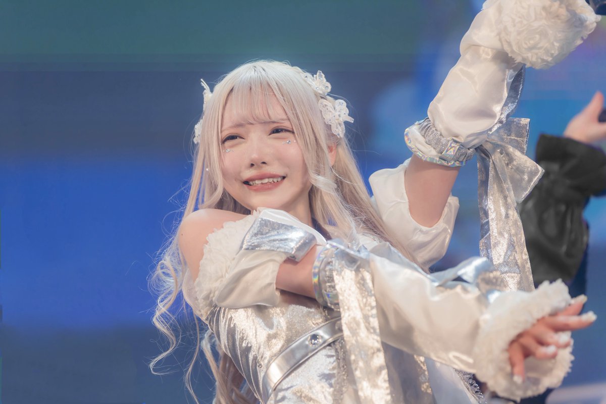 coai_yoruami's tweet photo. 白色アイドル .ᐟ🤍｡ﾟ https://t.co/Hp7qCTaOFy