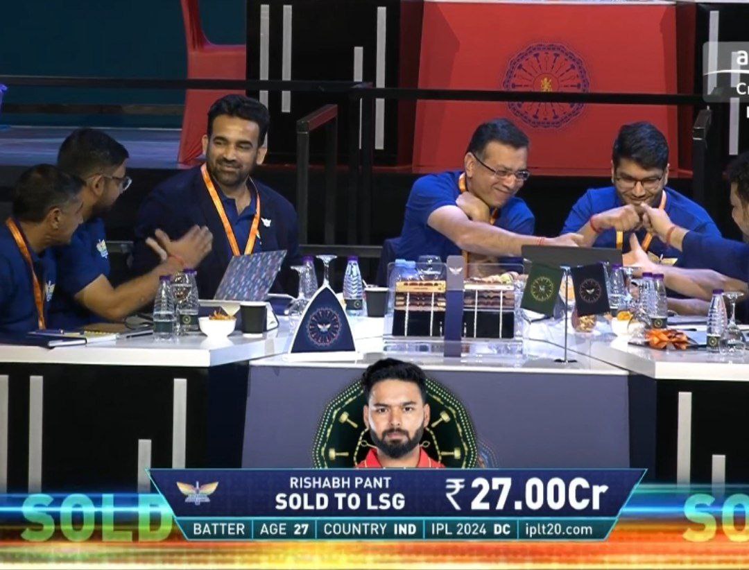#RishabhPant
Rishabh Pant becomes the highest sold Ipl player surpassed Shreyas in the same auction with the price of 27 Crores ❤️‍🔥🔥 #RishabhPant #IPLRetention2025 #IPLAuctiononJioStar #IPLAuction