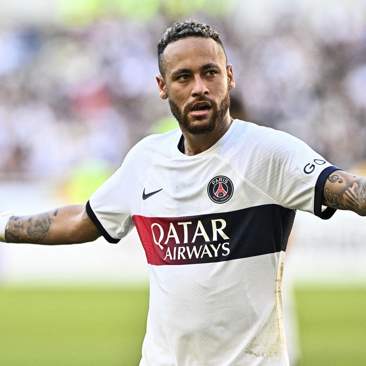 Son 1er match avec le PSG....
Son 173ème match avec le PSG... 💔💔💔