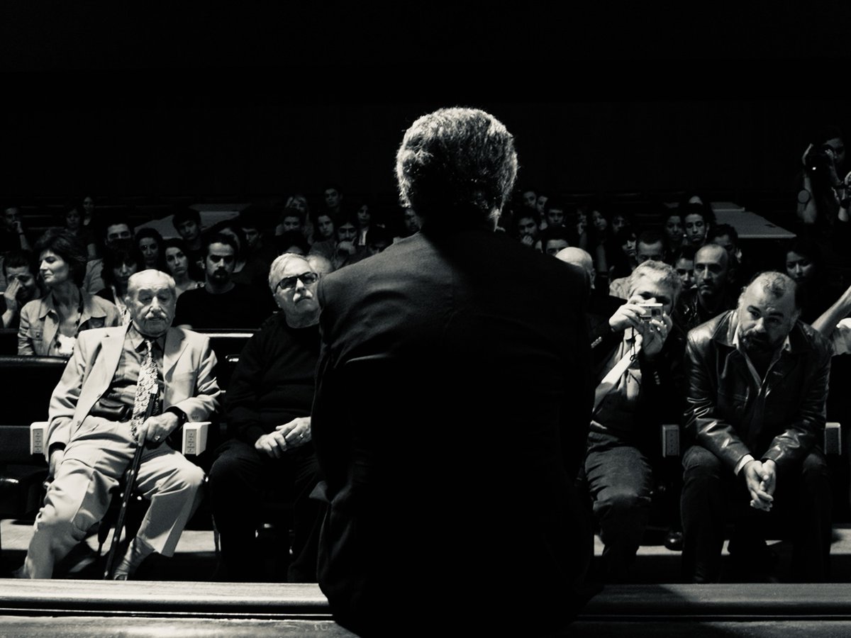 balmumcuya's tweet photo. MSGSÜ Sinema-TV ailemizin babası,  canımız hocamız  Prof. Sami Şekeroğlu'nun aramızdan ayrılışının tarifsiz acısı içerisindeyiz... https://t.co/ALeck05O46