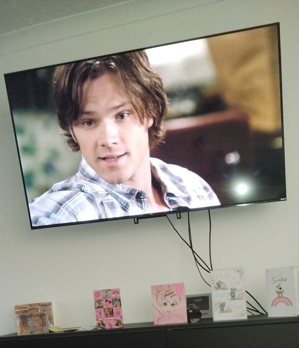 LunaraRavwin's tweet image. When you feel so rotten you burst into tears, there's nothing else for it but getting under a blanket on the couch watching your favourites! #supernatural #someonesaveme