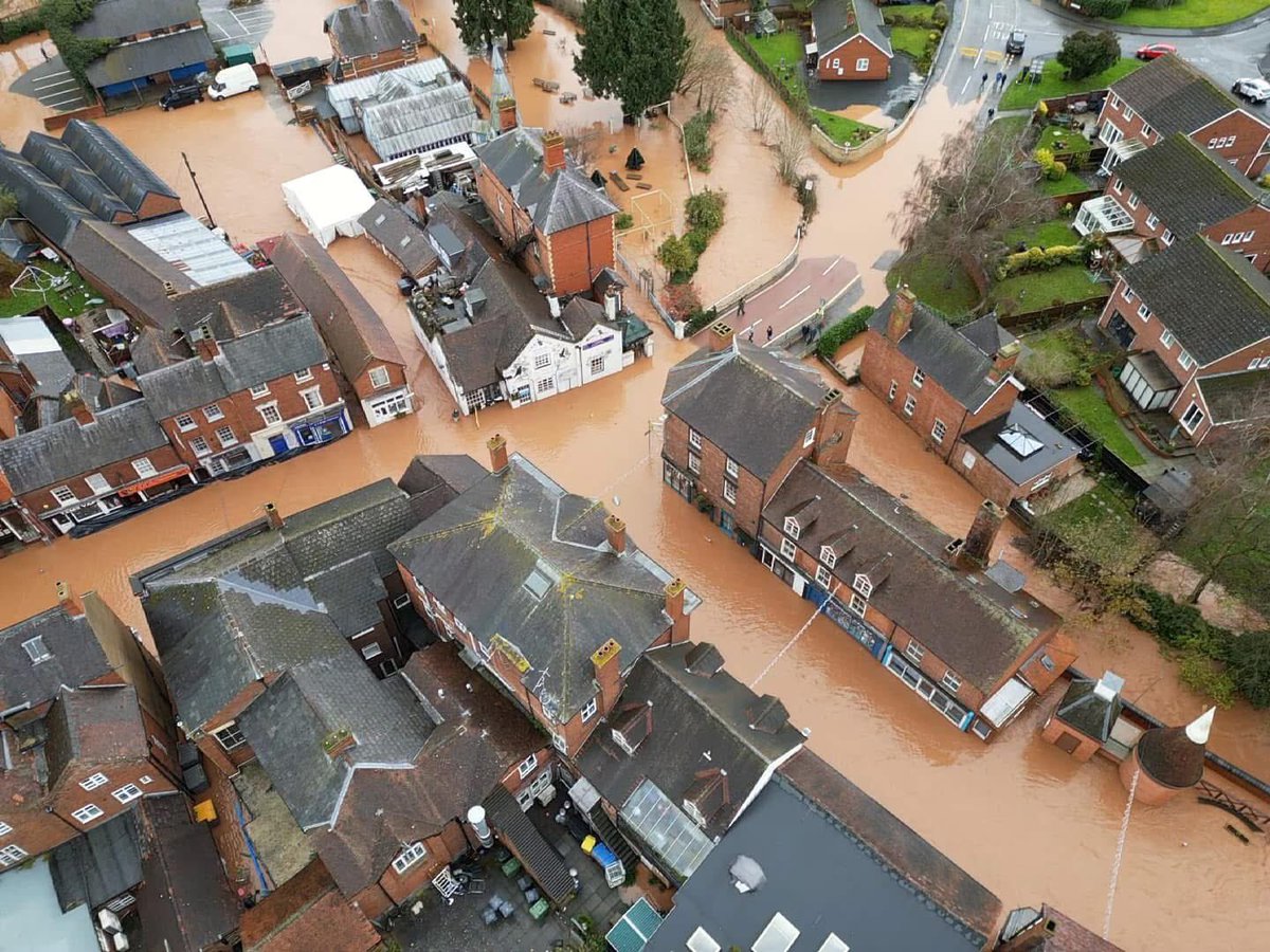 Dave Throup tweet media