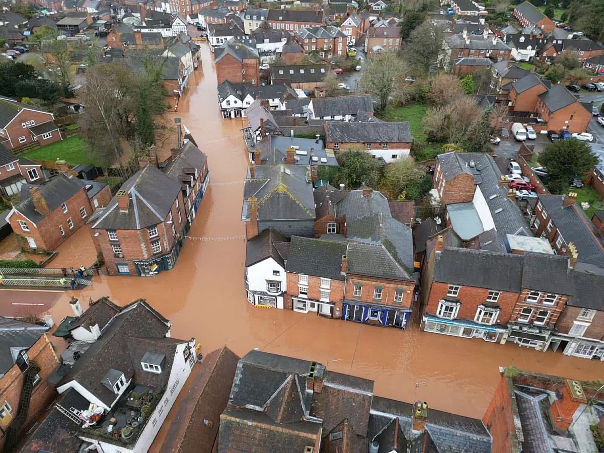 Dave Throup tweet media