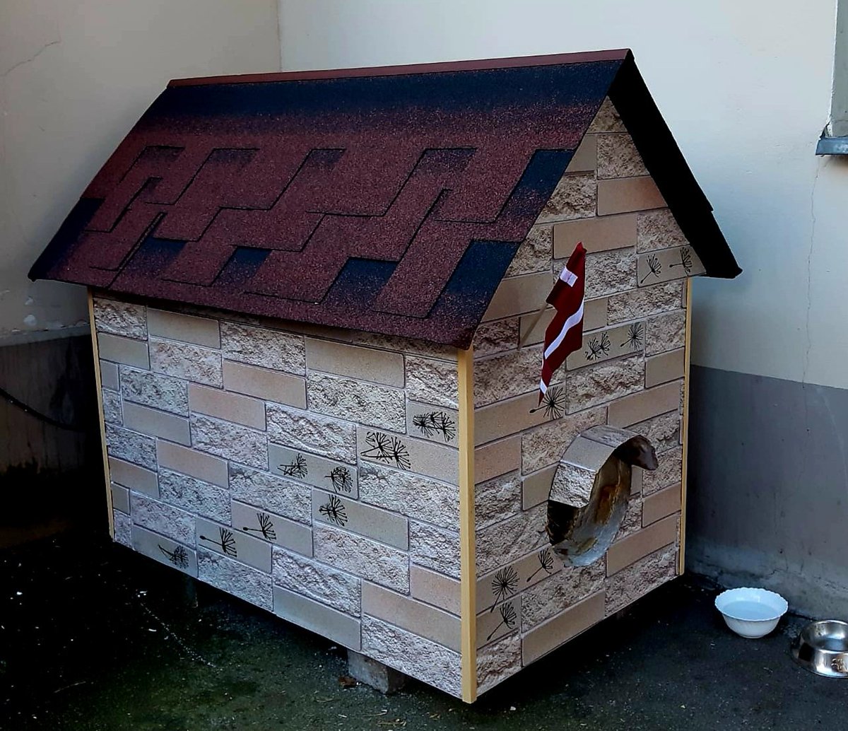 Kaķu māja vienā no <a href="/NMPdienests/">NMPdienests</a> brigāžu atbalsta centriem.