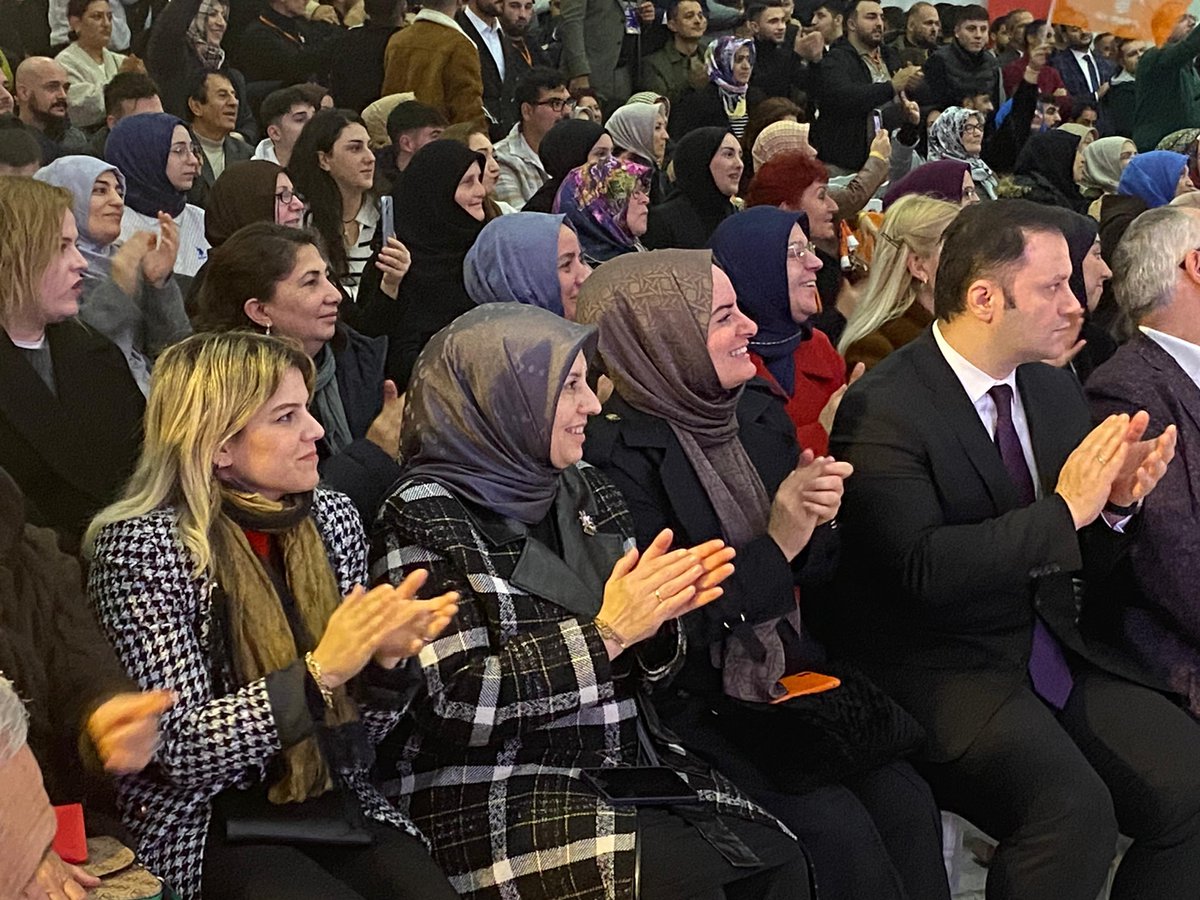 akkadinizmit41's tweet photo. 7.Olağan Derince İlçe Kongresine, İlçe Başkanımız Halil Güngör Dokuzlar, İlçe Kadın Kollar�� Başkanımız Pınar Atabay ve yöneticilerimiz ile birlikte katılım sağladık.

İlçe Başkanımız Mustafa Tırpan’ı ve yönetim kurulu üyelerini tebrik ederiz. https://t.co/xBwdOqYMd3