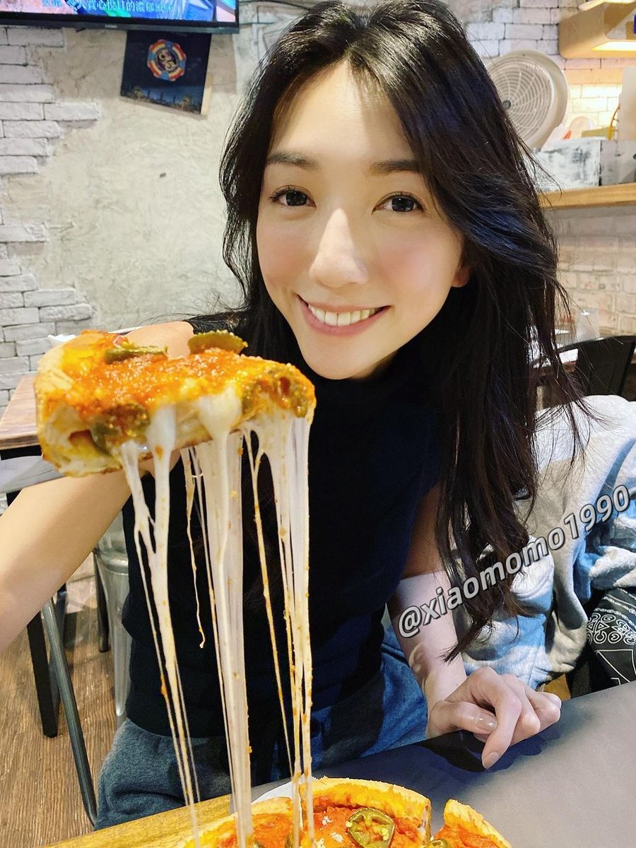女人是不是都对白色粘稠有味道的东西，毫无抵抗力～ https://t.co/rsNWe4XxYT