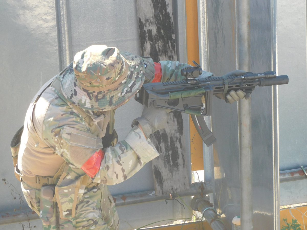 Gtrr8282's tweet photo. 初のレッツロックめっちゃ最高！
#サバゲー　#レッツロック　#HK416
#PCC45 https://t.co/yGDWxPNREh