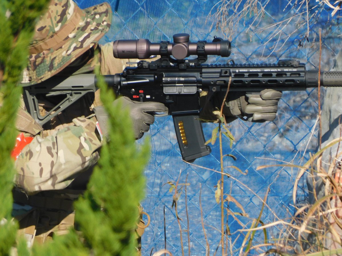 Gtrr8282's tweet photo. 初のレッツロックめっちゃ最高！
#サバゲー　#レッツロック　#HK416
#PCC45 https://t.co/yGDWxPNREh