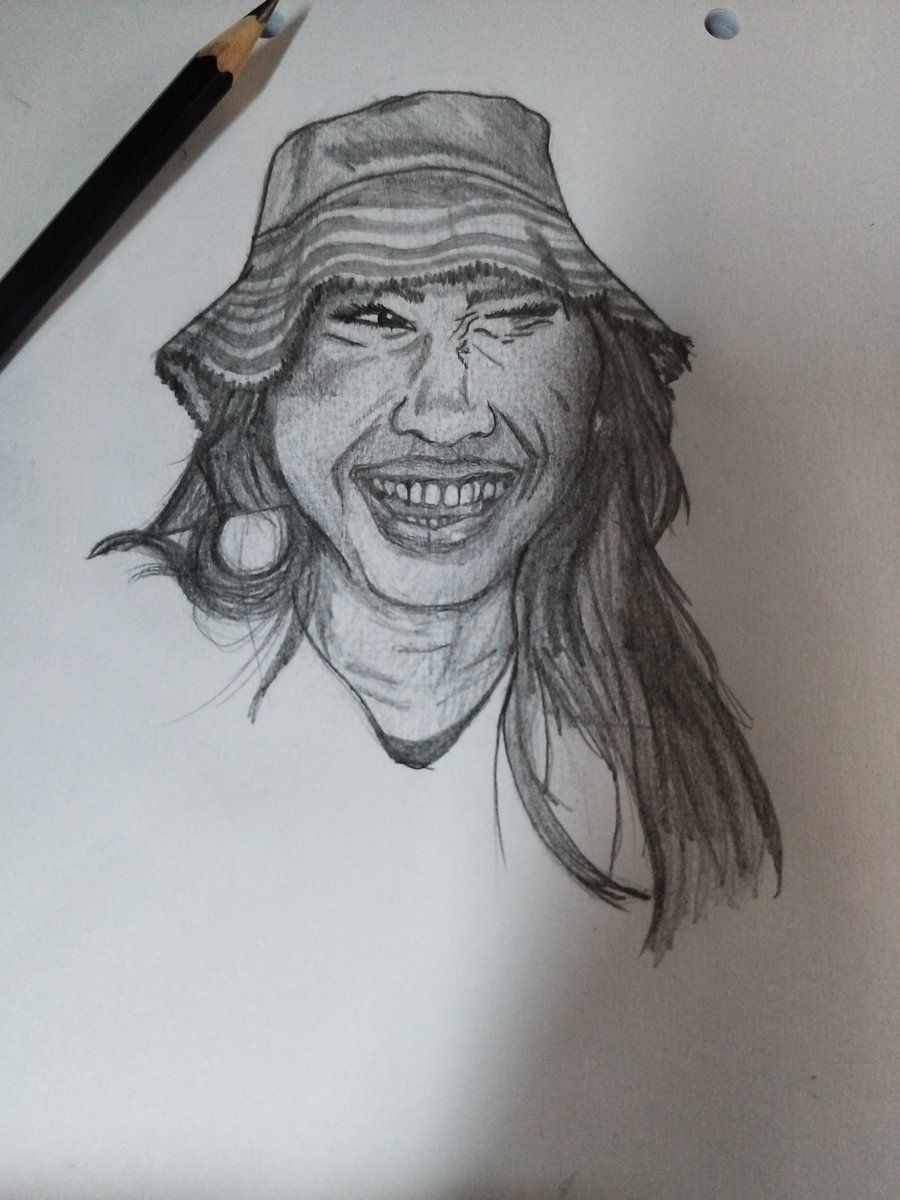 2nd Van drawing been raining all day not really feeling this one much more improvement to go 🤟