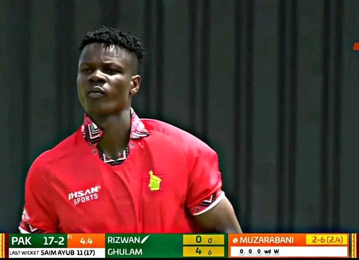it_Aarii's tweet photo. Ik toh hum Muzarabani ko PSL khilaty hain or upper sy yh hamary liay Nightmare hai🥲
#PAKvsZIM #ZIMvPAK https://t.co/2LaqQD4qLB