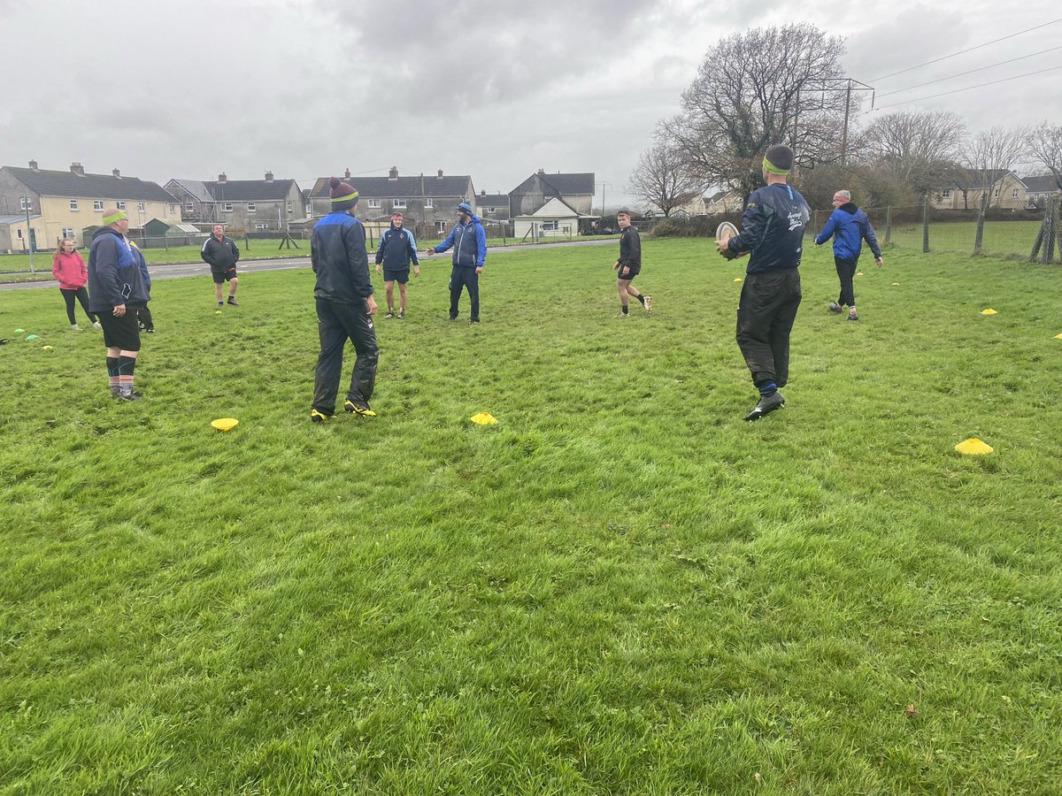 timpoole959's tweet photo. Assessment day - WRU Level 1 Course ⁦@StClearsRFC⁩ - even “Storm Bert” could not dampen spirits of the coaches.  Motivated “bunch” eager to learn and develop for the betterment of their players!  ⁦@aledparry⁩ ⁦@WRU_Community⁩ #coachingprocess #W-P-W #APES #PDR https://t.co/ydDXWu9med