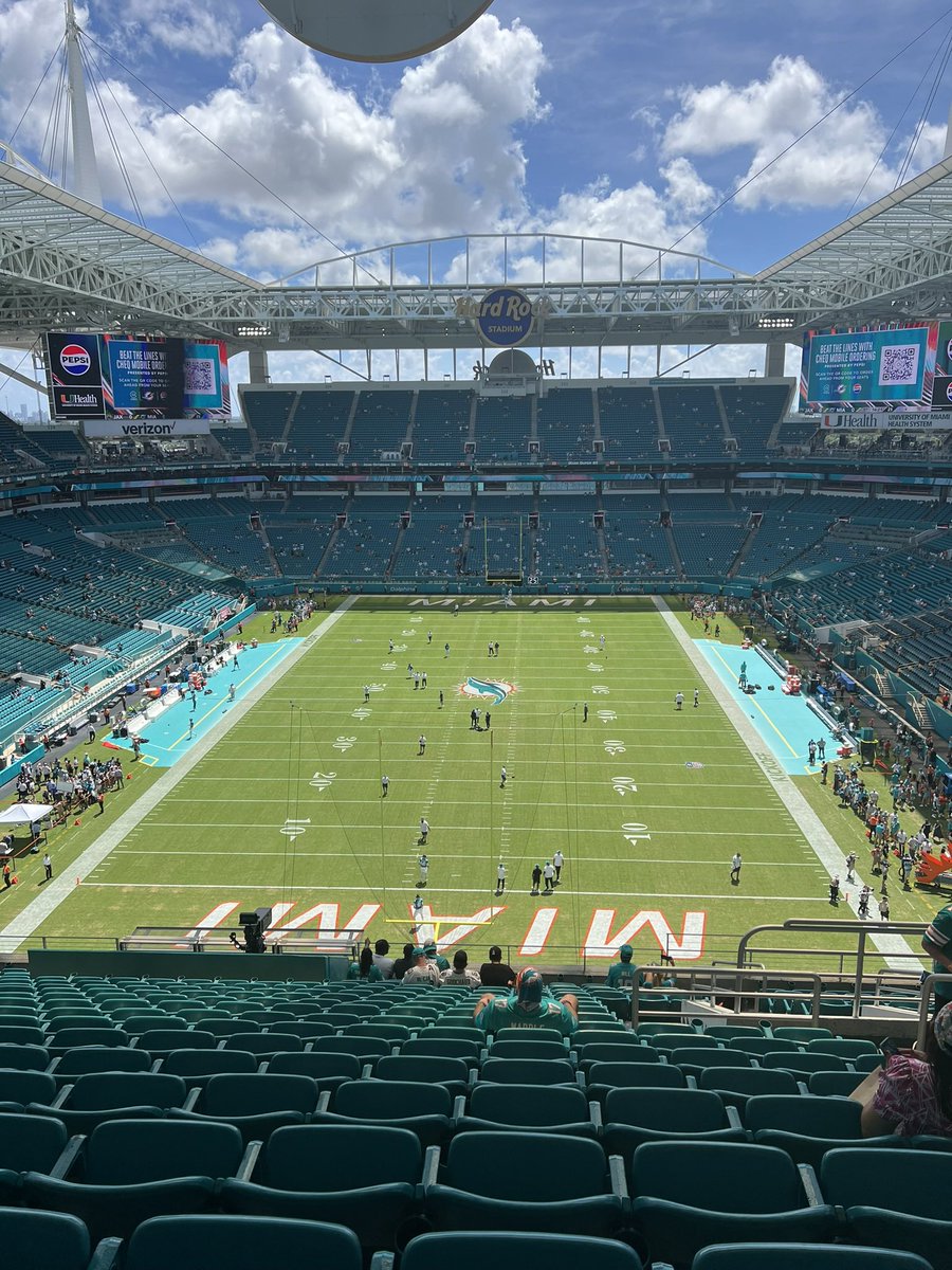 Need tickets for today’s game? I’ve got two for sale, no parking unfortunately. See pictures for view and block/seat numbers. Good view of home tunnel and 100% in the shade! 

DM if interested!
#GoFins