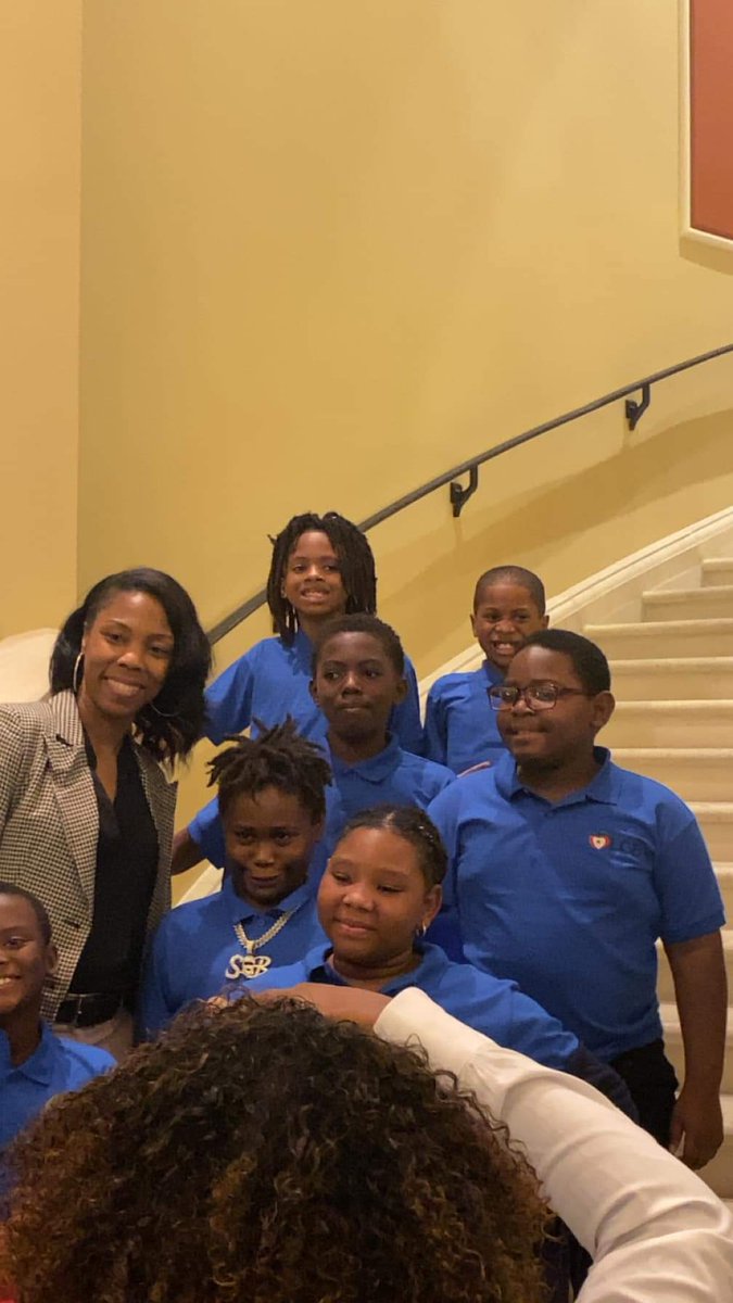 TurieTSmall's tweet photo. Help us shout out our scholars who attend the after school tutoring program at Daytona State College Mon through Thurs.
Thank you Food Brings Hope, led by Mrs. Forough Hosseini, Daytona State College, led by Dr. Tom LoBasso, &amp; thank you Mr. L. Gale Lemerand. @volusiaschools https://t.co/TzZsw3Usxx