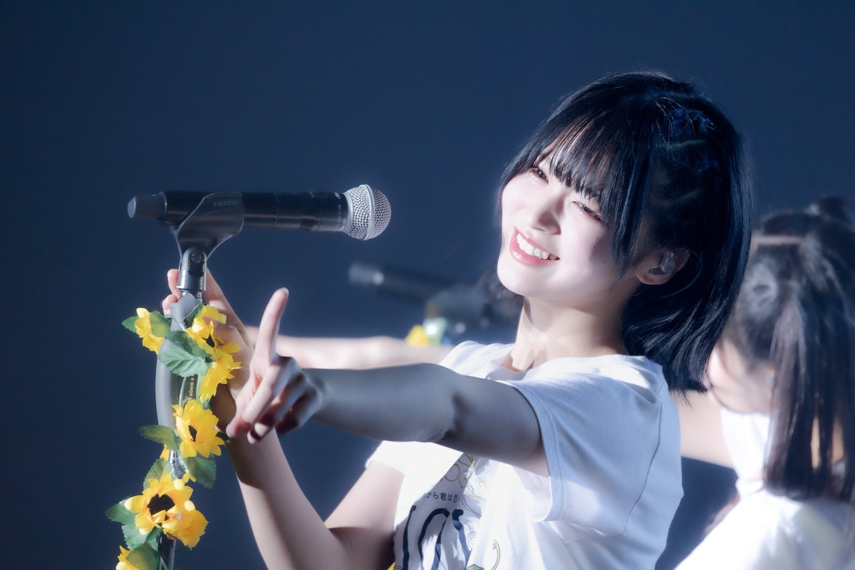 NI3KOI's tweet photo. 2024.11.24
≒JOY ホールツアー2024「今日から君は恋人」
in 幕張メッセ国際展示場2･3ホール

江角怜音ちゃん(@esumi_renon )

初恋すぎるれのんちゃんの笑顔🥹💘

#江角怜音 #ニアジョイホールツアー2024 
#ニアジョイ #ニアジョイ_カメコ https://t.co/VhXuMrhuYJ