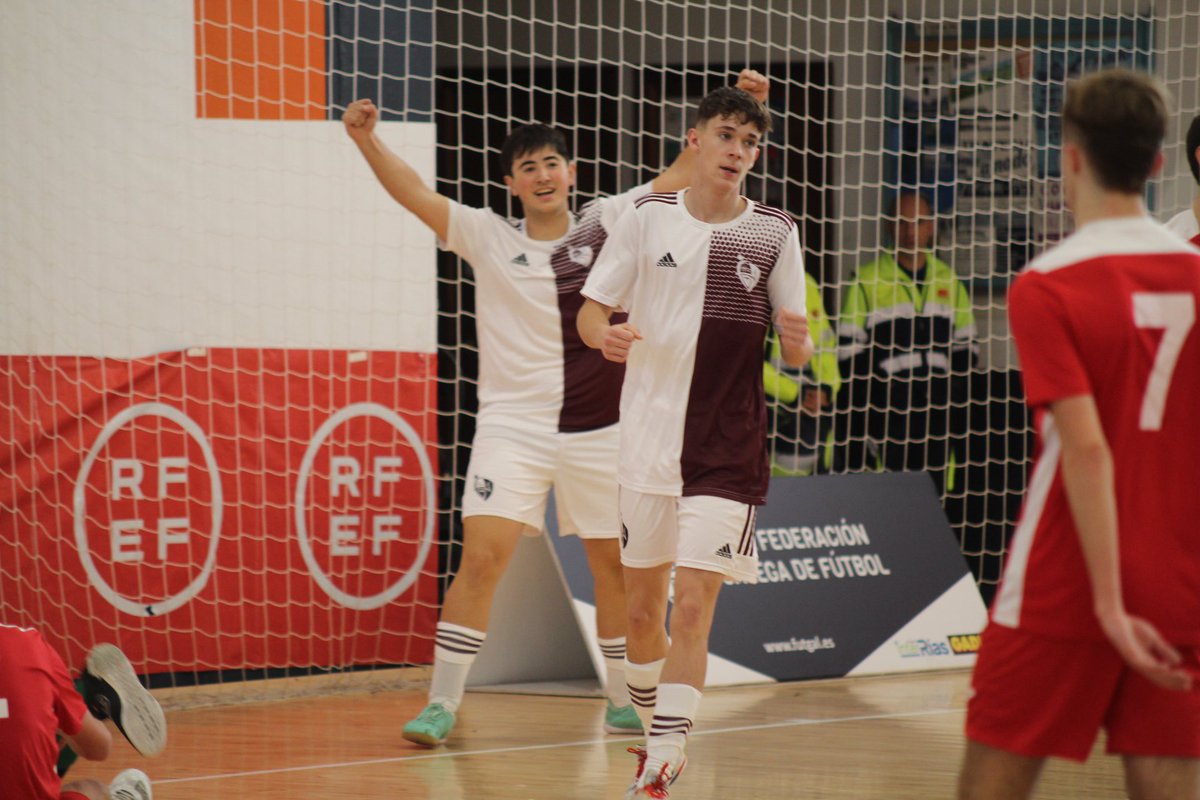 🛡️ SUB-19 | ⬜ CLM 3️⃣-0️⃣ NAV 🟥

Nos tomamos un ☕️ con un par de 📸 de 🙌🏻📞

📺 youtube.com/live/gFEvYMDsb…

#somosCLM | #genCLM | #CampeonesSub19RFEF