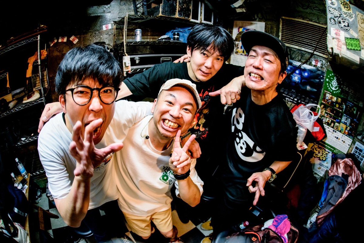 the_boogie_jack's tweet photo. ◤◢◤🤖ありがとうございました🤖◢◤◢

11/24(日)東京下北沢SHELTER
THE BOOGIE JACK 24th Anniversary
ONEMAN LIVE コガネセレブレーション
-2000年〜2007年楽曲しばり‼︎-

無事終了！！
最高の景色をありがとうございました🙌

レアなセットリストと最高な写真と共に👏

photo by @ttetteteru https://t.co/ol097fsJVI