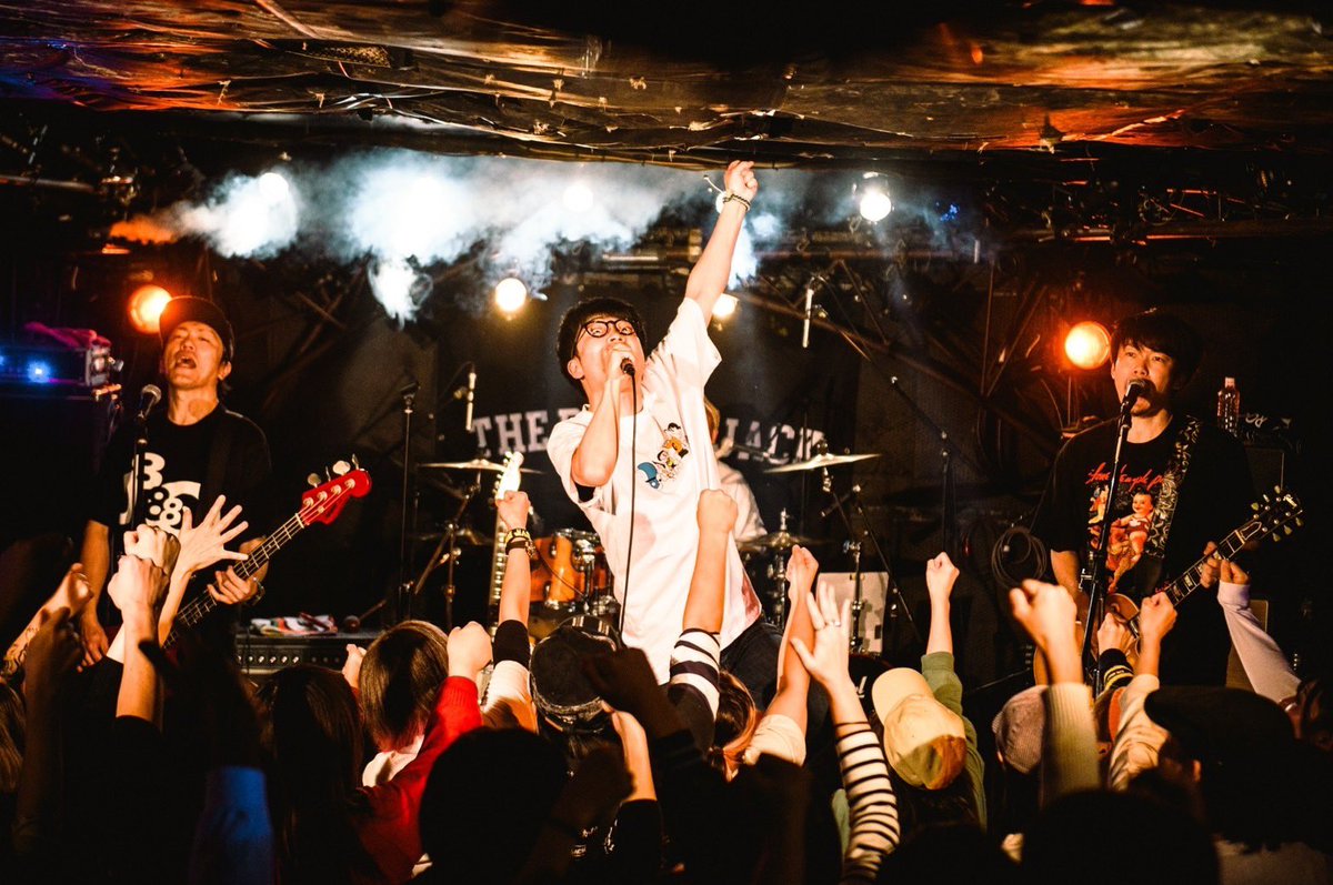 the_boogie_jack's tweet photo. ◤◢◤🤖ありがとうございました🤖◢◤◢

11/24(日)東京下北沢SHELTER
THE BOOGIE JACK 24th Anniversary
ONEMAN LIVE コガネセレブレーション
-2000年〜2007年楽曲しばり‼︎-

無事終了！！
最高の景色をありがとうございました🙌

レアなセットリストと最高な写真と共に👏

photo by @ttetteteru https://t.co/ol097fsJVI