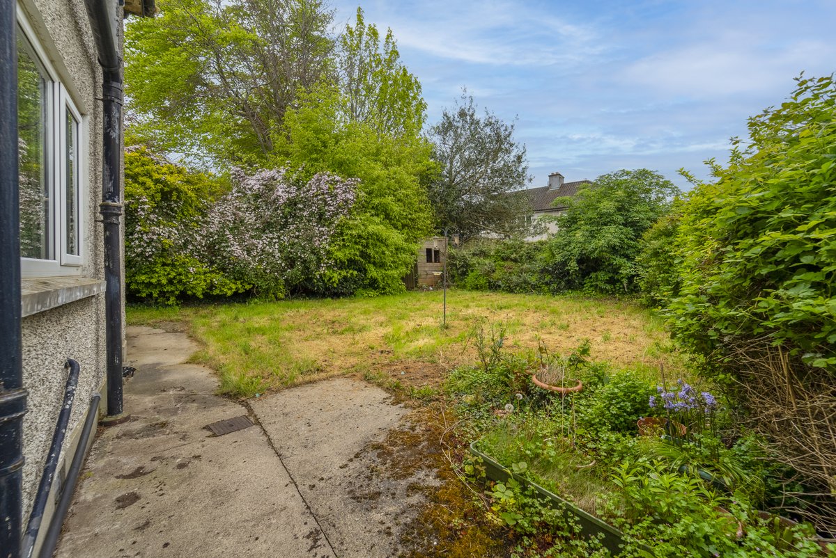 HermanWhiteEst's tweet image. 🌟 SOLD! 6 Hollywood Drive, Goatstown, Dublin 14 🏡✨

Congrats to the new owners of this spacious 4-bed home with sunny gardens &amp;amp; top-tier location near schools, UCD &amp;amp; Dundrum Luas! 🏠 Wishing you a lifetime of happy memories here.

#Sold #Goatstown #Dublin14 #DreamHome