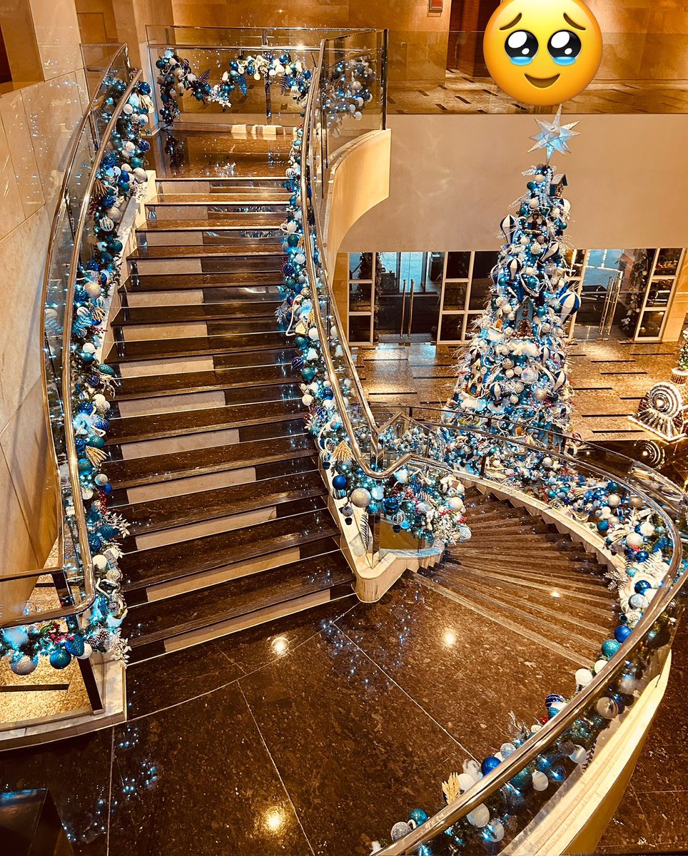 ej_flores7's tweet photo. “It’s beginning to look a lot like Christmas here @manilamarriott”
#31daystogo https://t.co/4aENYasUDT
