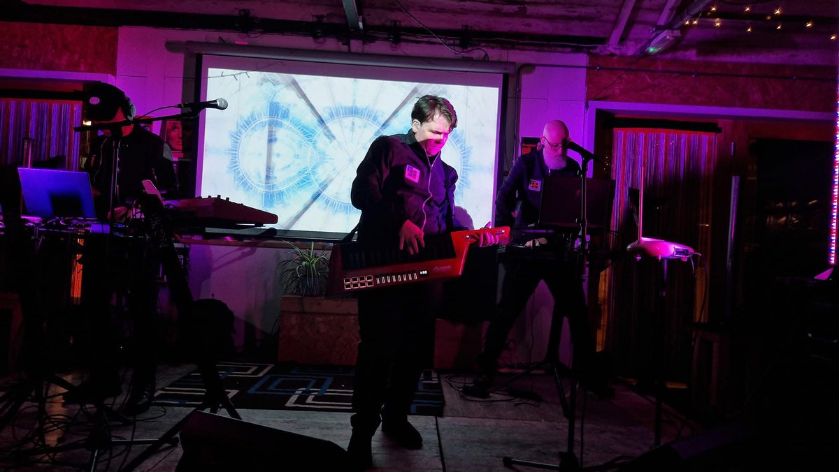 Vieon (@vieonmusic) on Twitter photo Big love also to our super @analoguetrash supports <a href="/DebrisDiscs/">Debris Discs</a> and <a href="/BjornFelle/">Bjørn Felle ⚡️🎵</a>
We're in Manchester and Todmorden next weekend with Lines of Silence and <a href="/bjornfelle/">Bjørn Felle ⚡️🎵</a> on both nights - tickets are still available from linktr.ee/vieon
📷 Sarah Red Big love also to our super @analoguetrash supports <a href="/DebrisDiscs/">Debris Discs</a> and <a href="/BjornFelle/">Bjørn Felle ⚡️🎵</a>
We're in Manchester and Todmorden next weekend with Lines of Silence and <a href="/bjornfelle/">Bjørn Felle ⚡️🎵</a> on both nights - tickets are still available from linktr.ee/vieon
📷 Sarah Red