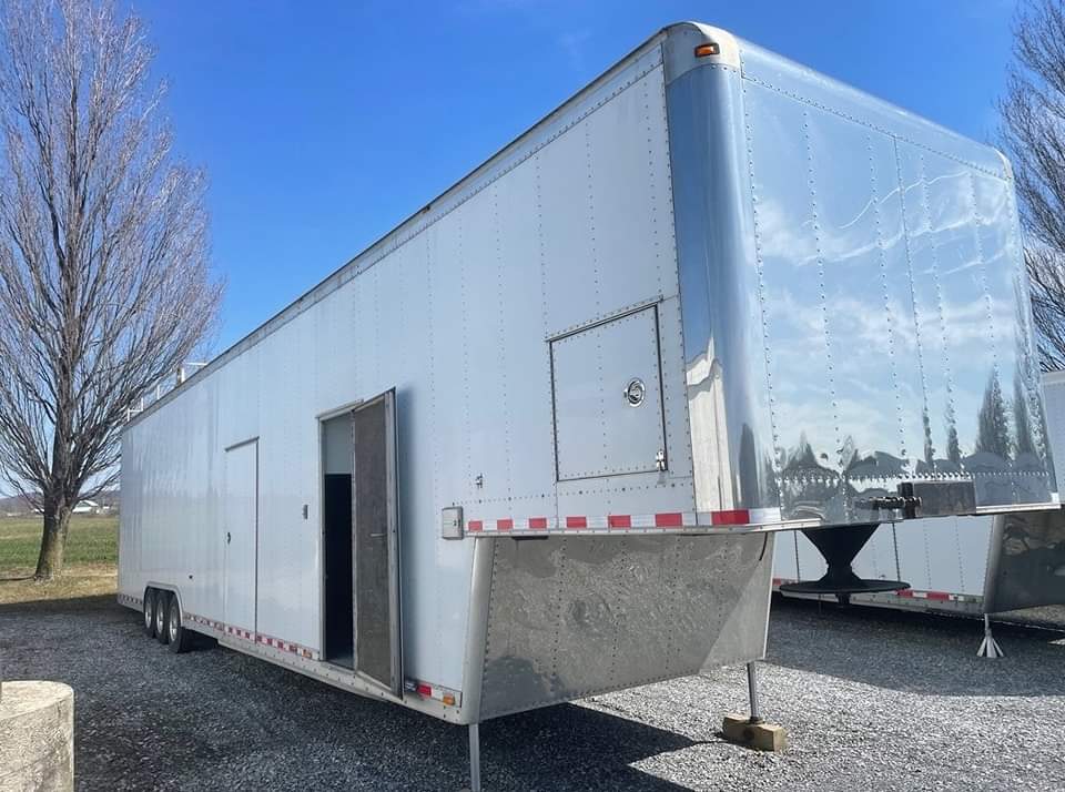 47' Gold Rush Fifth Wheel Sprint Car Trailer!. Complete undercarriage replaced recently(axels, suspension, brakes, air ride) $40k
119" Interior height
25k GVWR
Diesel generator
2 Side doors
Alcoa wheels
Walk on deck
Tons of storage cabinets
Tire racks!