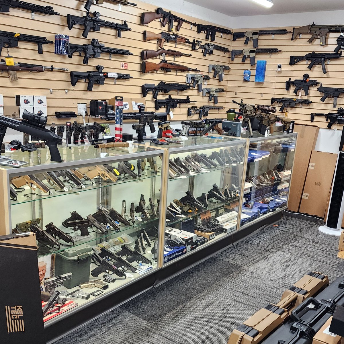 BlitzArmory's tweet photo. Who's ready for Black Friday?#2A #blitzarmory https://t.co/cGemr8ByzT
