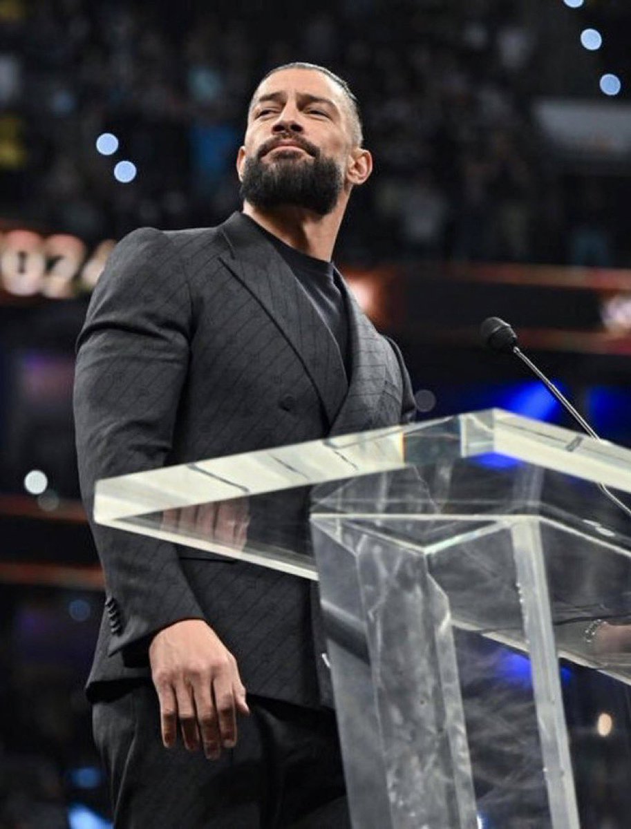 Wishing my gorgeous Tribal Chief <a href="/WWERomanReigns/">Roman Reigns</a> a beautiful blessed Sunday ♥️