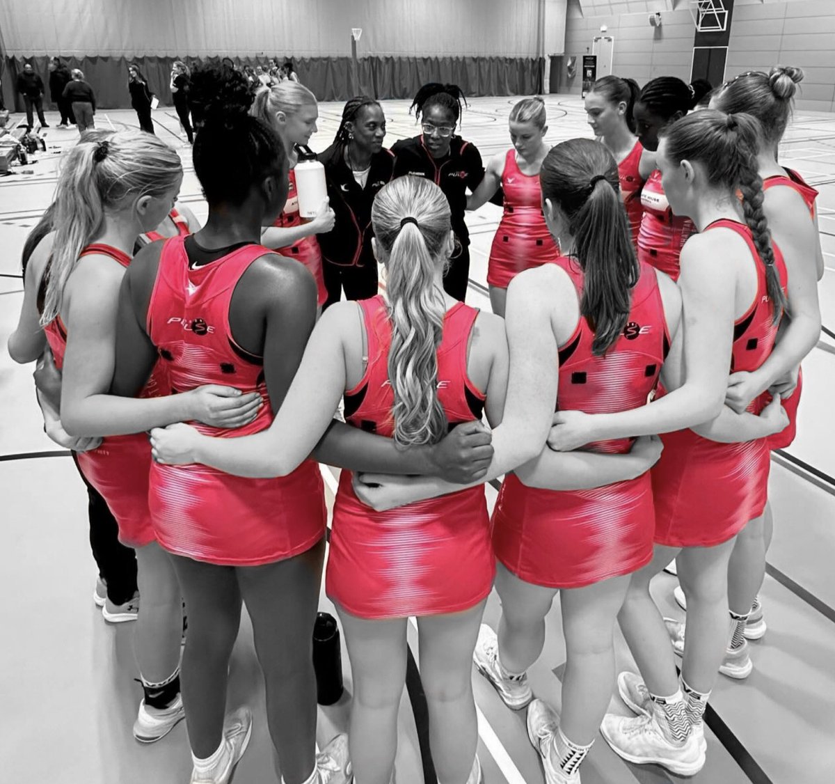 RSfairclough's tweet photo. “If there is no struggle, there is no progress.”

Great first game for @PulsePathway London Pulse U19 Academy 💗🖤

This squad demonstrated adaptability, determination and problem solving skills ending in a great performance in round 1 of our NPL 2024/25 season.

Loving the unit work and support from all athletes and coaching staff, starting as we mean to continue @EmmaLFerns keep the sass coming 🤣

Shoutout to @ImpactNetball stats on point as always - time for some game analysis ⭐️

#ProudToBePulse #FeelThePulse