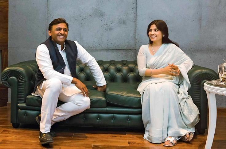 माननीय राष्ट्रीय अध्यक्ष जी जिनको सहज देखते ही भैया वाली अभिभावी शब्द मुँह से सहज ही फूट पड़ता है , 
उनको और आदरणीय भाभी को वैवाहिक वर्षगांठ की अनंत शुभकामनाएँ बधाई 🎂🙏