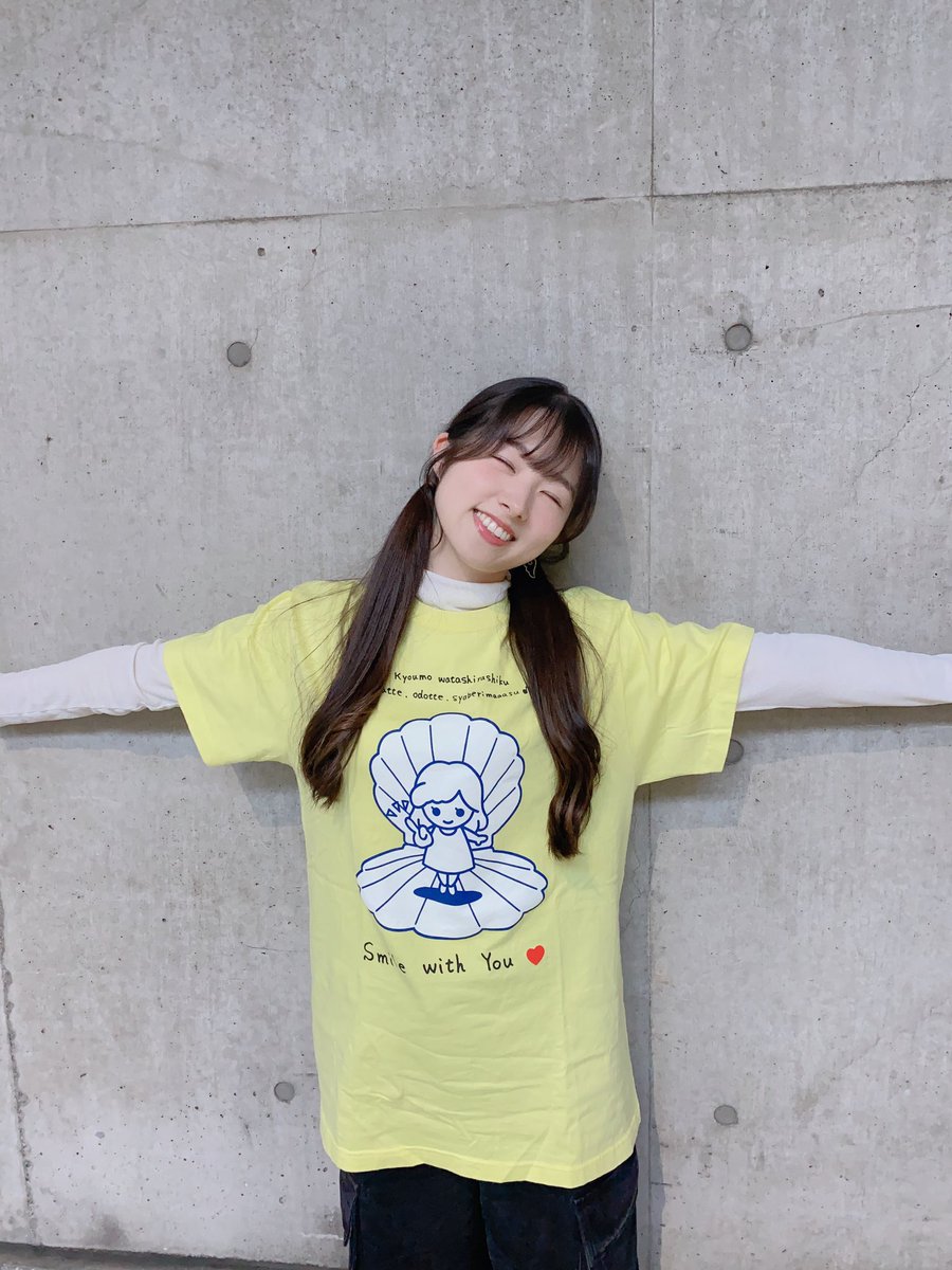 なんてったってAKB48 2日間で無事、歴代の生誕Tシャツ 10枚全て着られ