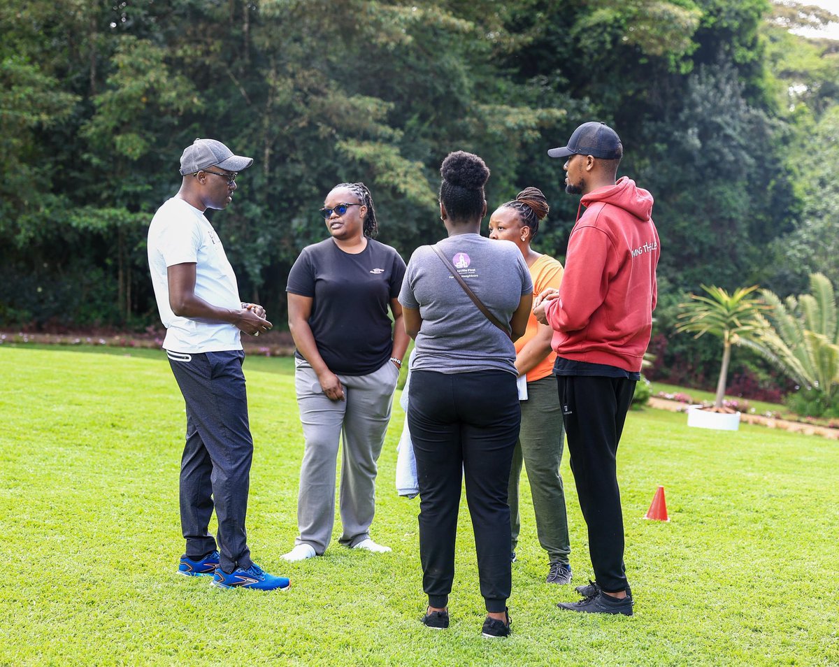 SingoeiAKorir's tweet photo. As the ⁦@ForeignOfficeKE⁩ gears up for #MFAOpenDay2024, I spent time with our young diplomats to reflect on their role as frontline actors in our innovative diplomacy quest. Proud of the talent and passion I saw in many of them. The future of our diplomacy is in good hands. https://t.co/j1x9QTLo2F