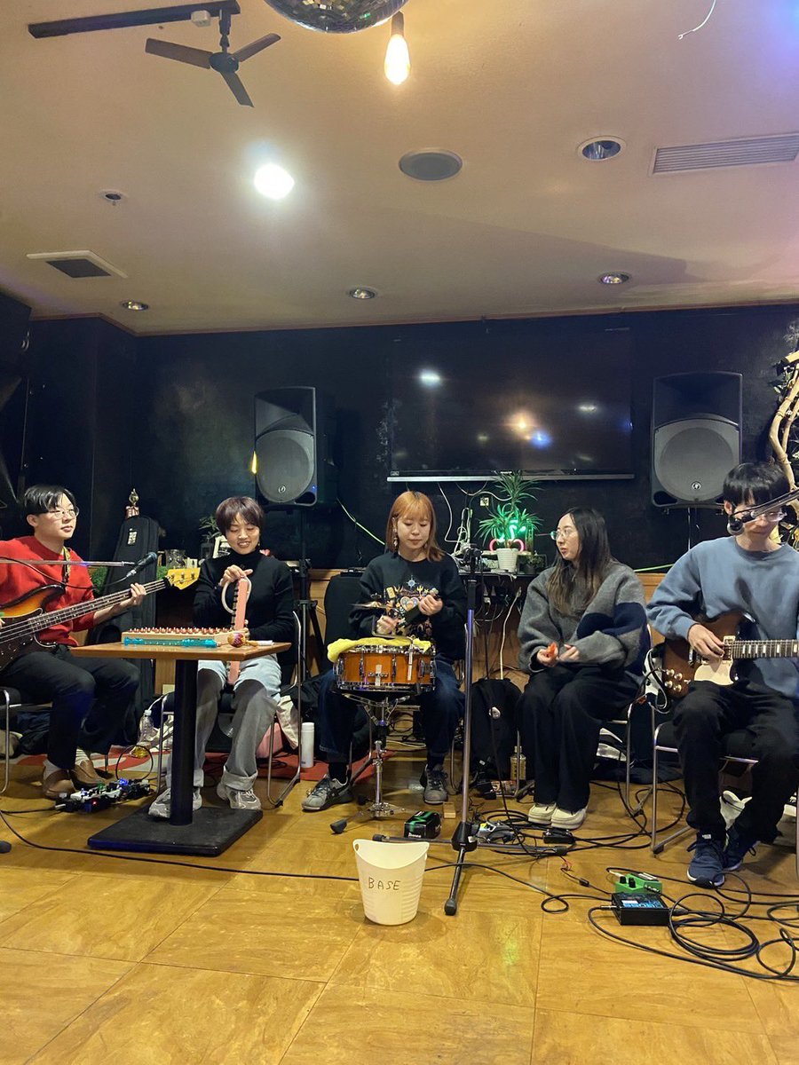 MUCOSAN's tweet photo. 𝙏𝙝𝙖𝙣𝙠 𝙮𝙤𝙪 西院フェス‼︎
友達いっぱいで楽しかったです〜

#西院フェス https://t.co/TaCgcMjVNU
