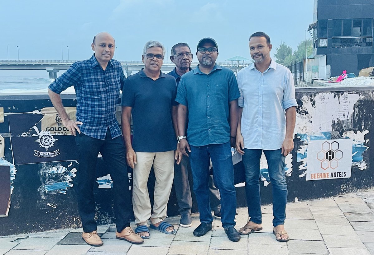ReekoMoosa's tweet photo. ސިޔާސީ ކަންކަމާއި މަޝްވަރާކޮށް  ޤަައުމީ ބޮޑެތި މަސްއަލަތަކުގައި ގޮތް ނިންމުމަށް މަޖުބޫރުވުމުން އަބަދުވެސް އާދެވެނީ ރާޅުގަނޑު ސަރަޙައްދަށް!
24 ނޮވެމްބަރ 24 https://t.co/PqI8GlsDJj