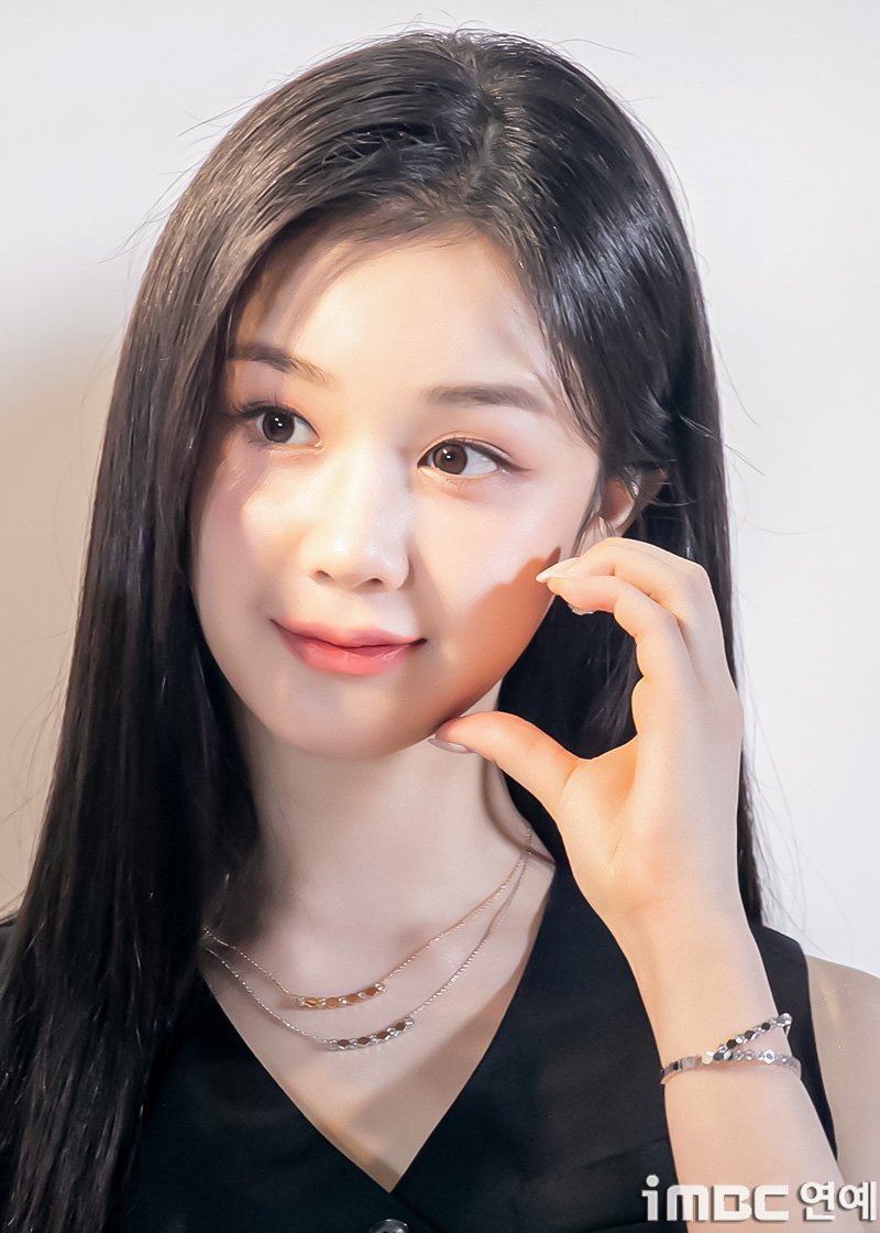 <a href="/Jeotnghan/">͏͏͏͏ً</a> <a href="/_Intak/">HI.</a> @Sullyaooin <a href="/Gleeffy/">•ᴗ•</a> “Jangan lupa sama aku dan semua kenangan di gleeffy ini ya. Janji kita akan ketemu lagi di waktu yang lain. Until then, please take care of yourself, the authors and doodles. I’m gonna miss you all so much.”