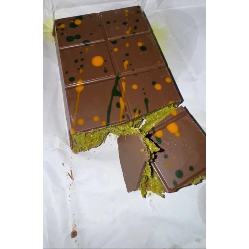 Amniis's tweet photo. ￼🚨 พร้อมส่งค่ะ *อ่านคำสั่งซื้อก่อนน๊าา (แท้100%) ช็อกโกแลตดูไบ FIX DESSERT CHOCOLATIER ช็อคโกแลตดูไบ 

🍊: https://t.co/LNl6xuepgP

#ช้อปปี้ป้ายยา #ช็อกโกแลตดูไบ #แซลม่อนอร่อยมั้ยคะ #เลือกตั้งอบจอุดร #ดูไบ #ช็อกโกแลต #ทริปน้ำไม่อาบ https://t.co/2hXmvKNa8q