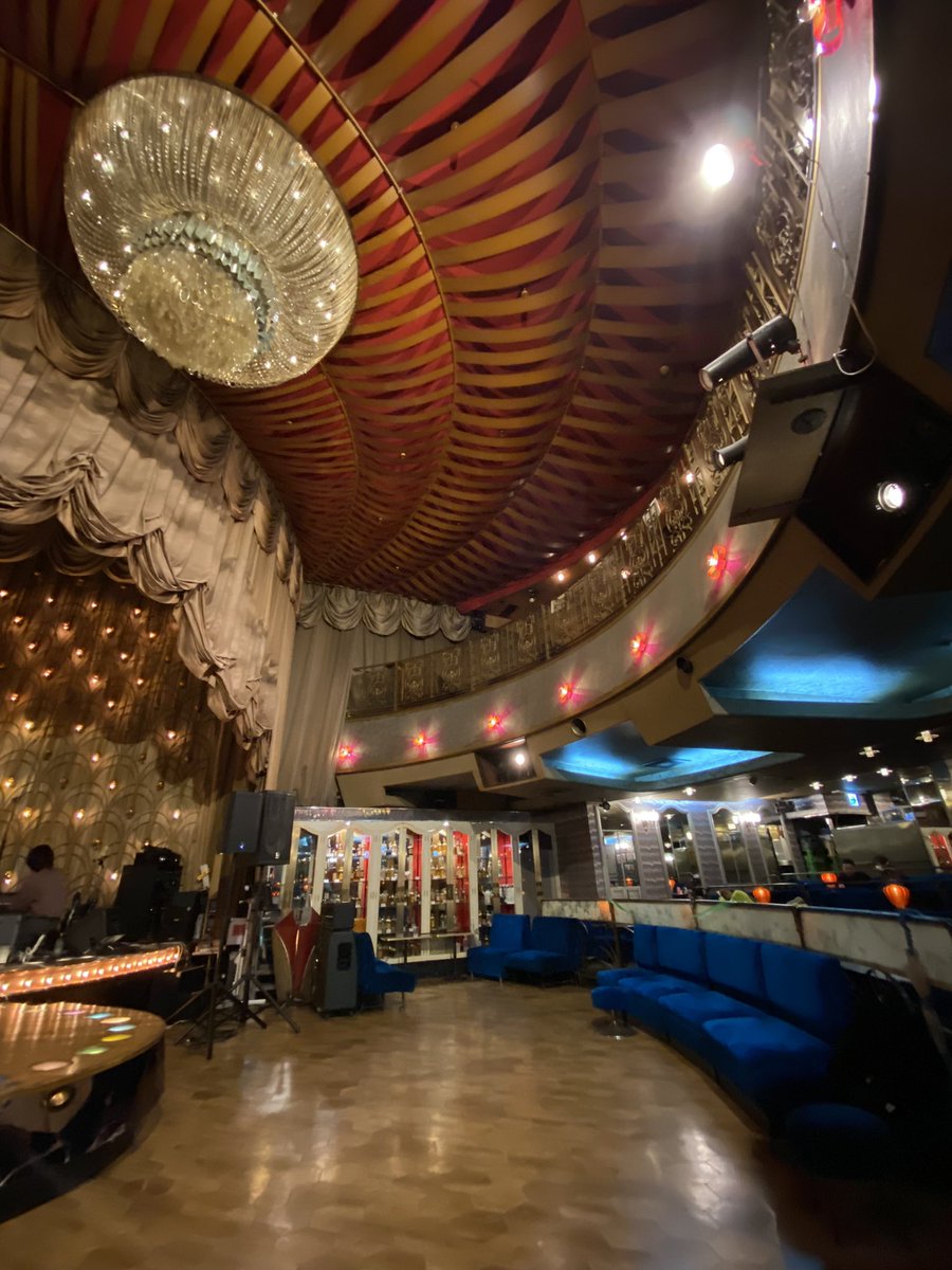 しょんべんフェス

6eyesを見る為に行って来ましたー🌸

最高過ぎて感無量😭

#しょんべんフェス
#246
#グランドサロン十三
#6eyes
#しょんべんフェス2024