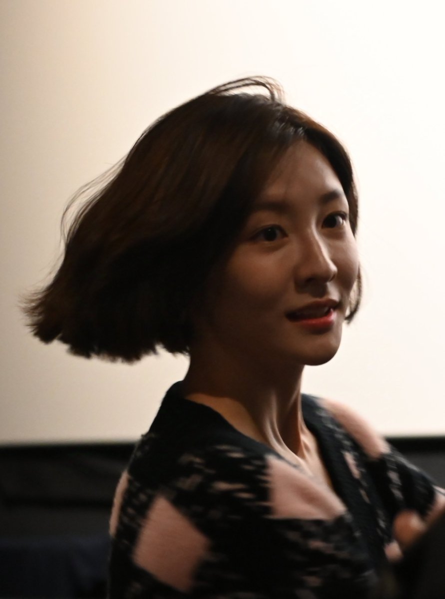 박지현 Park Ji Hyun 영화 히든페이스 무대인사 movie HIDDEN FACE stage greeting 2024년 11월 24일 3648 #박지현 #ParkJiHyun #히든페이스 #무대인사Translate post