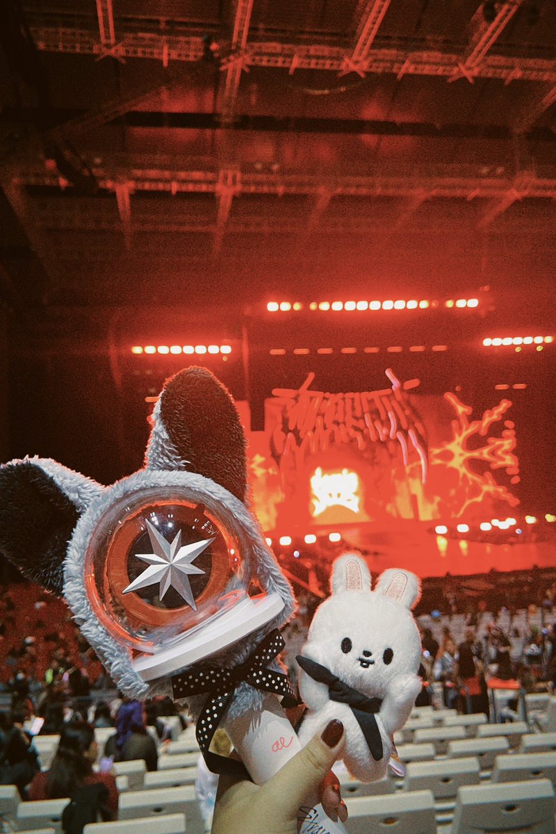 aegichrs's tweet photo. THANK YOU FOR THIS NEW HAPPY CORE MEMORY, MY @Stray_Kids ❤️‍🔥

I’m just beaming with soooo much joy. You never fail to give extraoddinary 😉 performances.

See you again soon, my 8.

Love,

Your Eternal Stay ♾️

#dominATE_BULACAN https://t.co/gJw1QqFVyM