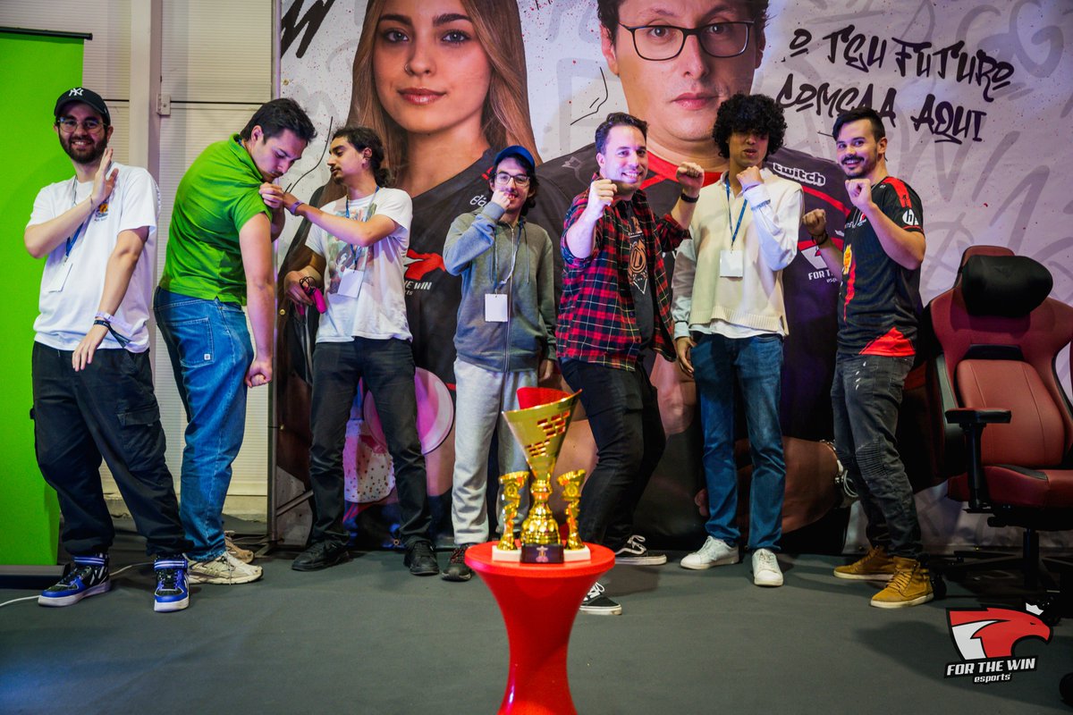 ftwesports's tweet photo. O último dia já está a meio, mas podes aproveitar para recordar o que tem acontecido no nosso stand do Lisboa Games Week! 🔥

➡️ https://t.co/VbOXYjYkp2

#ftwesports #ftwarmy #FTWLGW #OMENFTW #CHUPACHUPSFTW #THUNDERX3FTW https://t.co/ozAquilkqm