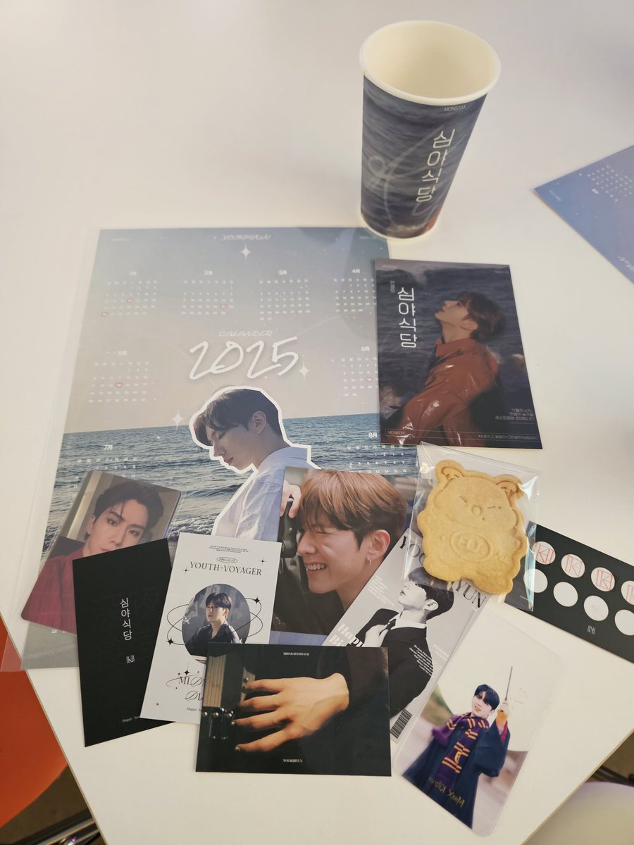 24 기혀니 생카투어 -먼로
왜 예쁜 기혀니 보면 눈물이 날 것 같은지ㅠㅠ
이쁜 생카 열어주셔서 감사해요❤
#사랑하고_빠뻐이
#고든햄쥑의_생일파티