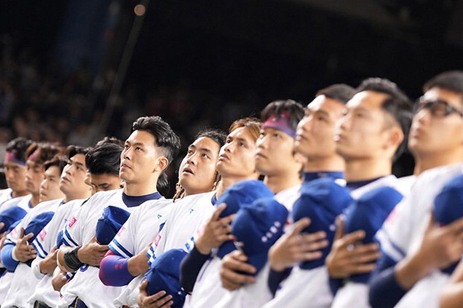 _CHiPPO_GANG's tweet photo. 台湾 プレミア12優勝おめでとうございます㊗️ 本当に強く逞しく素晴らしいチームでした👏👏👏 これを機にさらに日台友好の輪が広がる事を期待しています🇯🇵🤝🇹🇼
 #プレミア12  #日台友好 https://t.co/M15pOwchUG