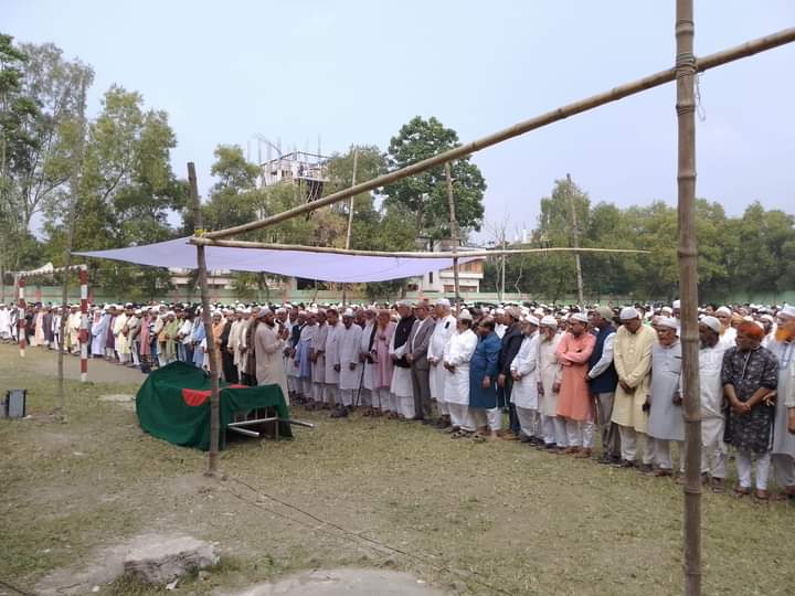 রাষ্ট্রীয় মর্যাদায় চিরনিদ্রায় শায়িত হলেন বীর মুক্তিযোদ্ধা হাসমত আলী নেতা