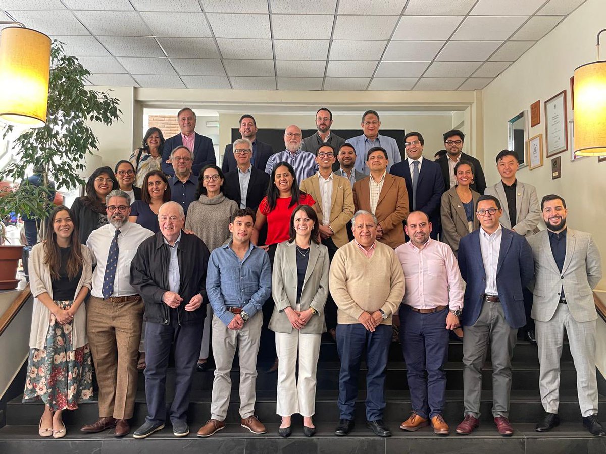 JorgeAlatorreA1's tweet photo. Honored to attend #SILOT in Viña del Mar, Chile, hosted by the National Thorax Institute &amp; Fundación Cáncer Vida. Focused on lung cancer innovation &amp; strengthening multidisciplinary teams. Congrats on the genomic sequencing project benefiting Chile! 🌎✨”@FVidangossy @CancerVida https://t.co/N1C4A3Jp55