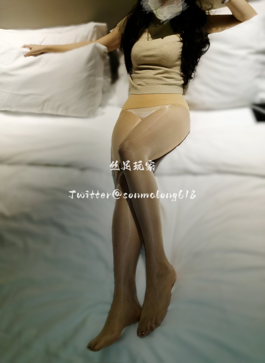 粉亮的💅🏻，可食用级的美🦶，有兴趣的赶紧约妹妹@Freya_2907冲啦😁
@wqganenshi_
 @euteeeee
 @cuteeeee11 https://t.co/gfEjcLUfDl