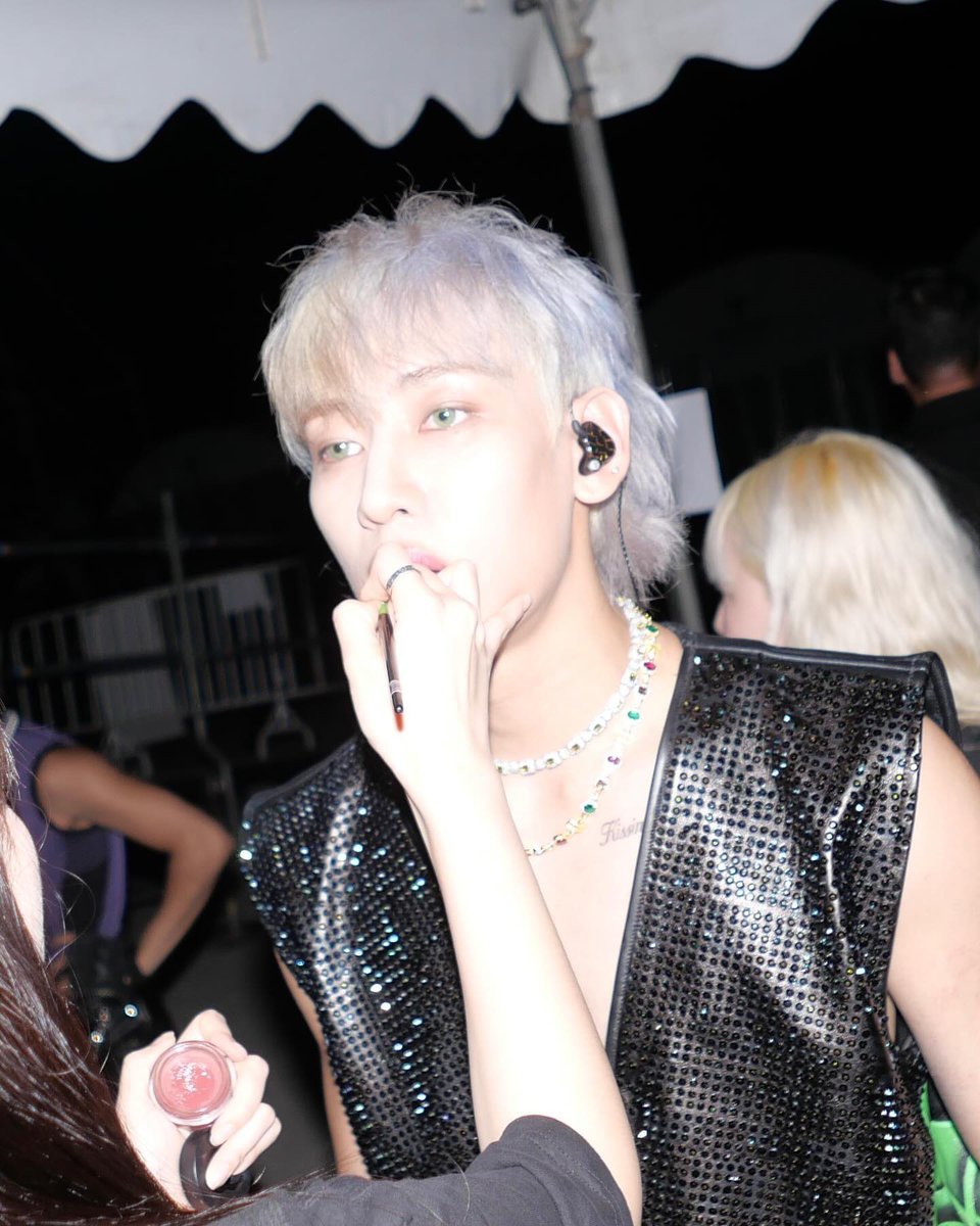 mootyBB's tweet photo. รูปจากออนนี่เมคอัพ                  รูปจากสไตลลิสท์ https://t.co/NE9risJJJ6